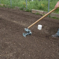 One-Row Pinpoint Seeder -Green Leaf Tools & Supplies Sales Store 09284 03 one row seeder