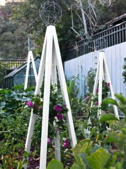 Akoris Garden Tuteur Sr. 11 Akoris Garden Tuteur Sr. -Green Leaf Tools & Supplies Sales Store 8600517 03V tif 1