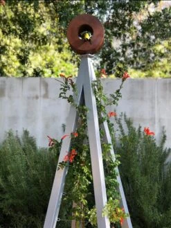 Bird Cafe + Akoris Garden Tuteur Sr. -Green Leaf Tools & Supplies Sales Store 8600525 07v 1