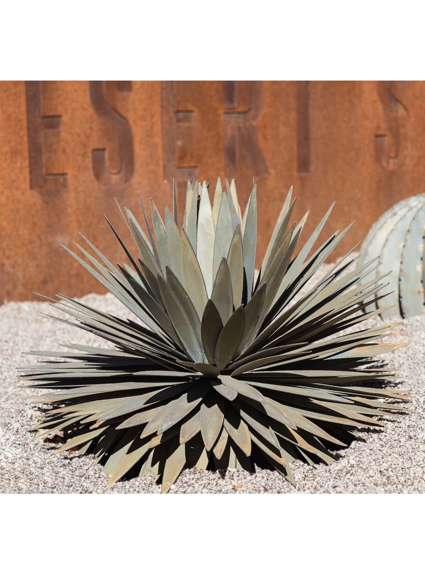 Desert Steel Yucca Plant Sculpture 3 Desert Steel Yucca Plant Sculpture - Image 3